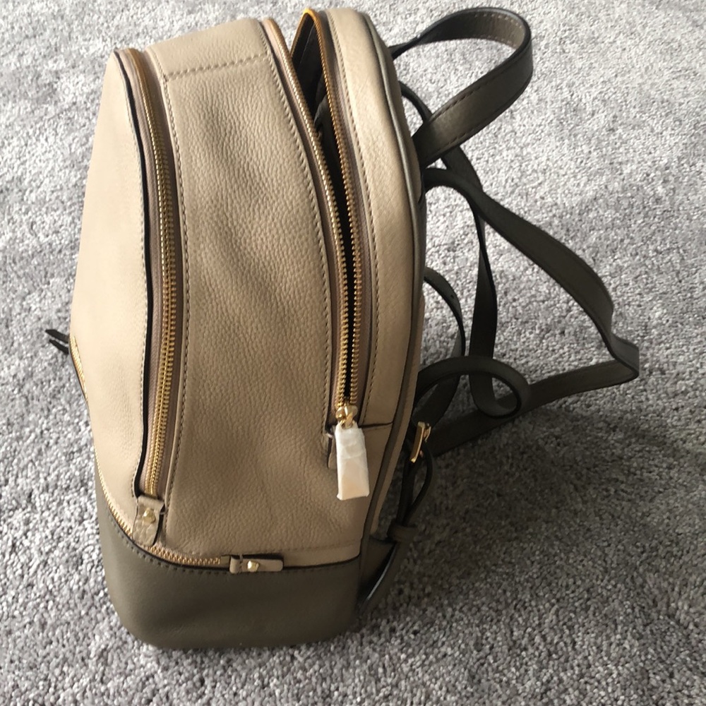 Michael Kors backpack - Picture 3 of 12